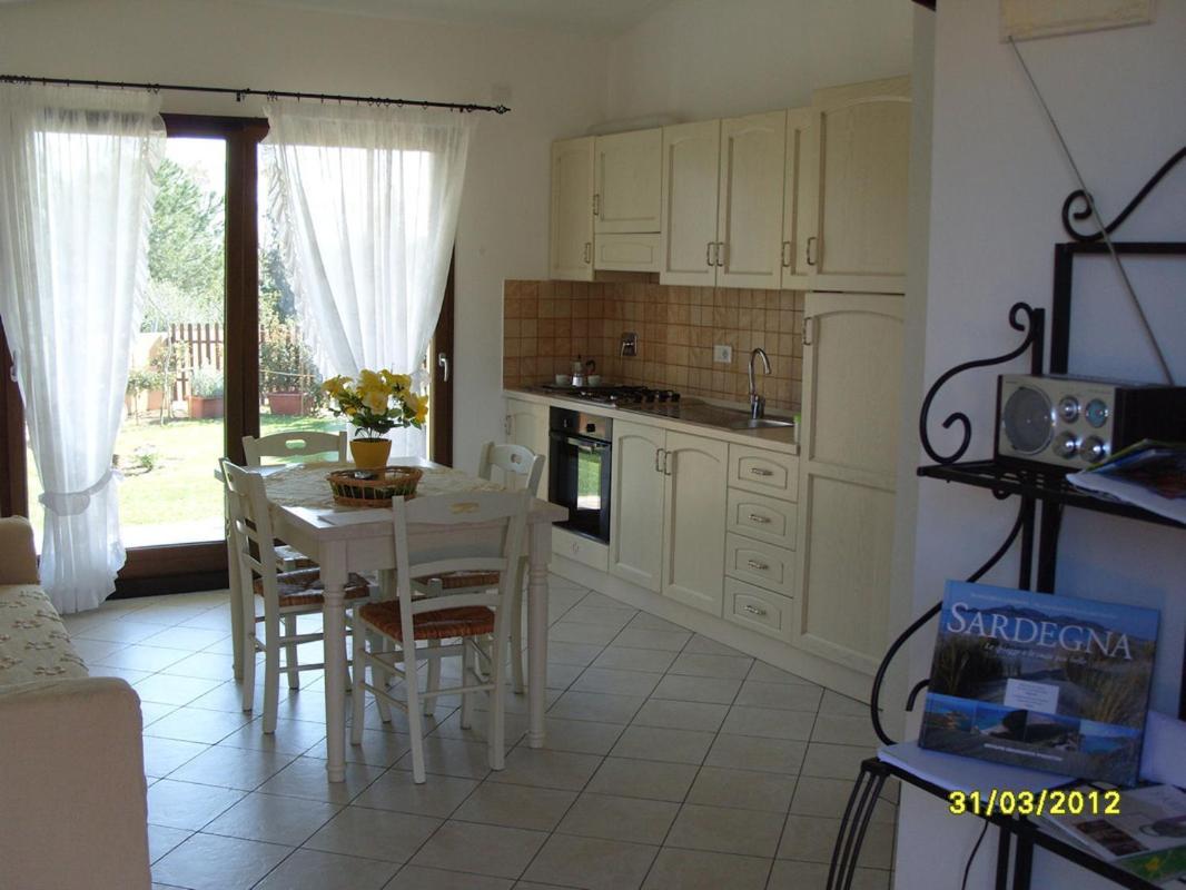Casadelfaro Con Giardino A Pittulongu 600Metri Dalla Spiaggia Ольбія Екстер'єр фото