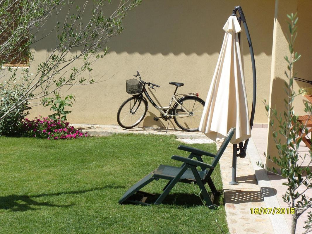 Casadelfaro Con Giardino A Pittulongu 600Metri Dalla Spiaggia Ольбія Екстер'єр фото