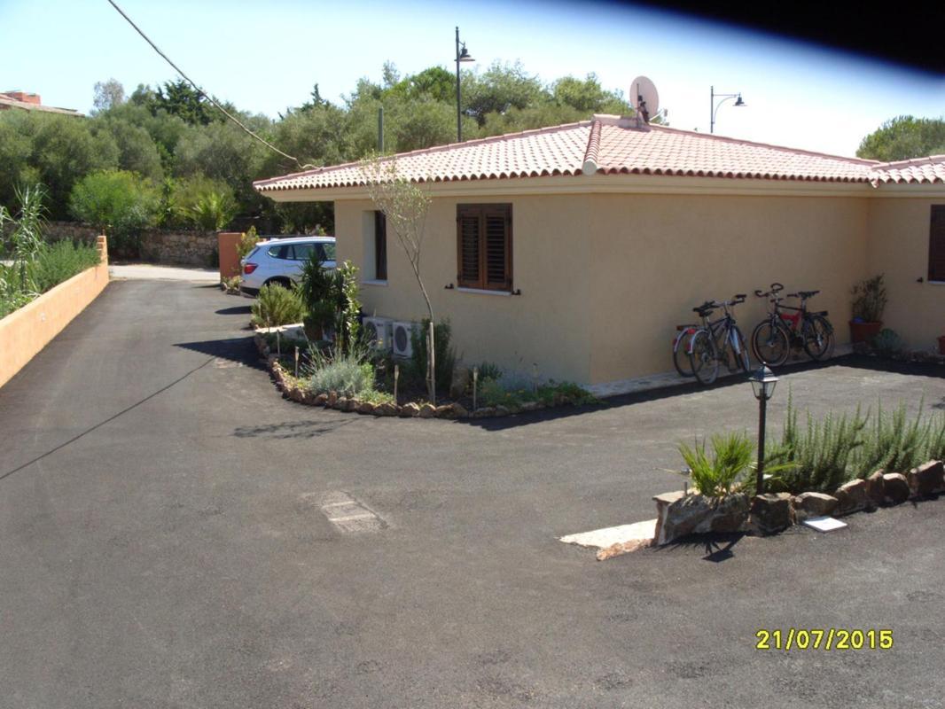 Casadelfaro Con Giardino A Pittulongu 600Metri Dalla Spiaggia Ольбія Екстер'єр фото